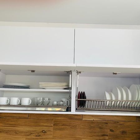 New 3 Rooms Apartment Near The Metro Station Киев Экстерьер фото
