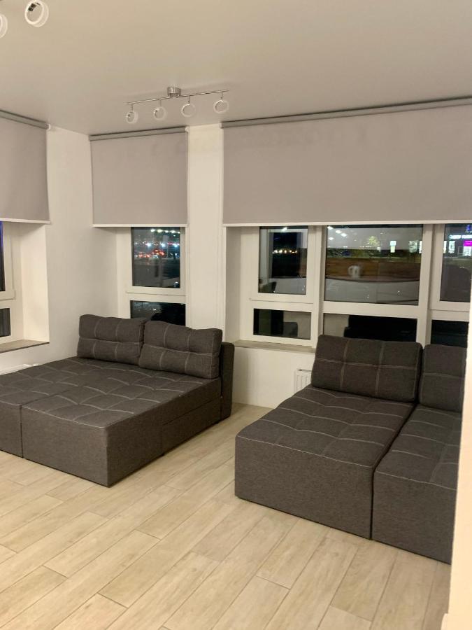 New 3 Rooms Apartment Near The Metro Station Киев Экстерьер фото