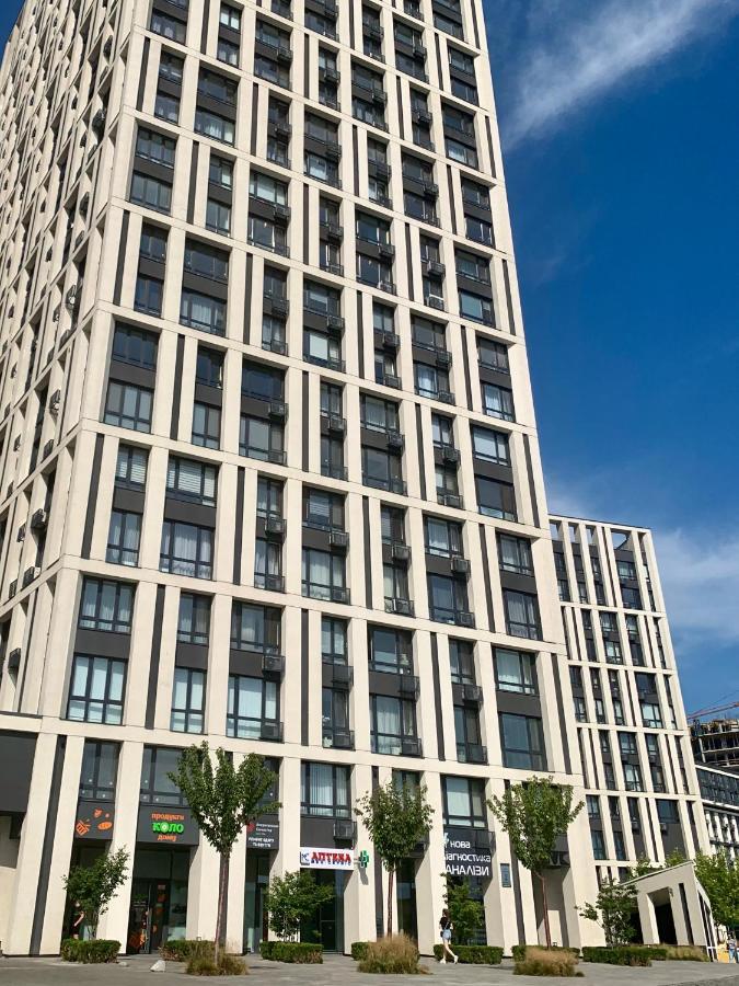 New 3 Rooms Apartment Near The Metro Station Киев Экстерьер фото