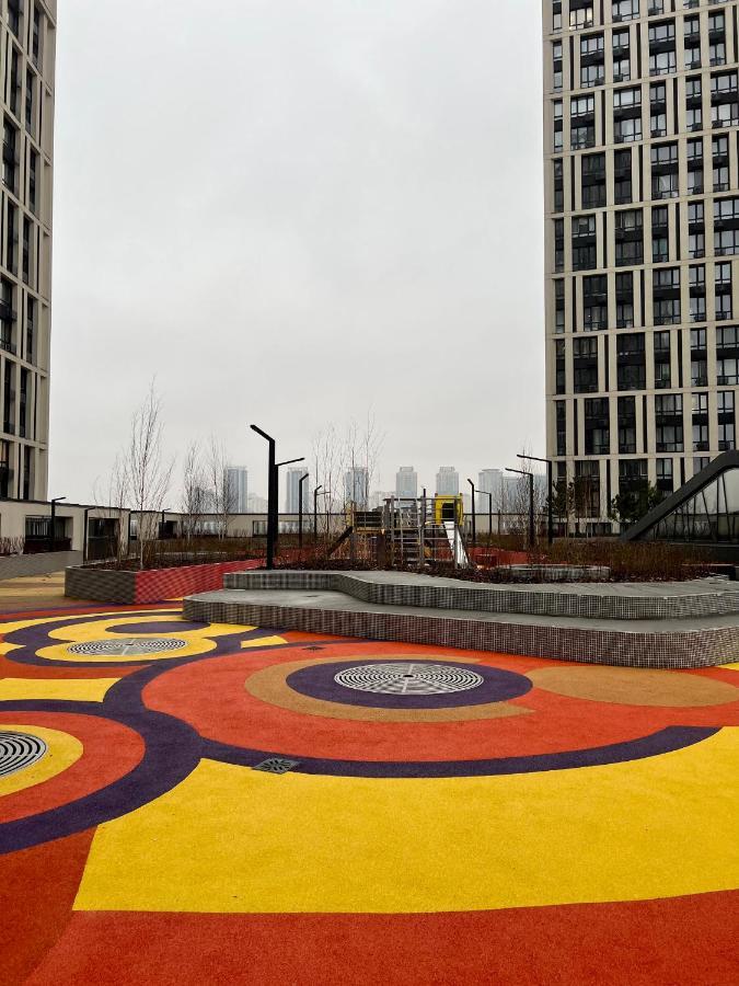 New 3 Rooms Apartment Near The Metro Station Киев Экстерьер фото
