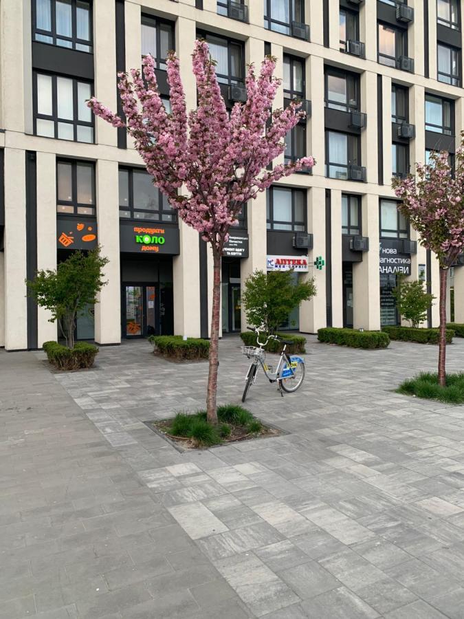 New 3 Rooms Apartment Near The Metro Station Киев Экстерьер фото
